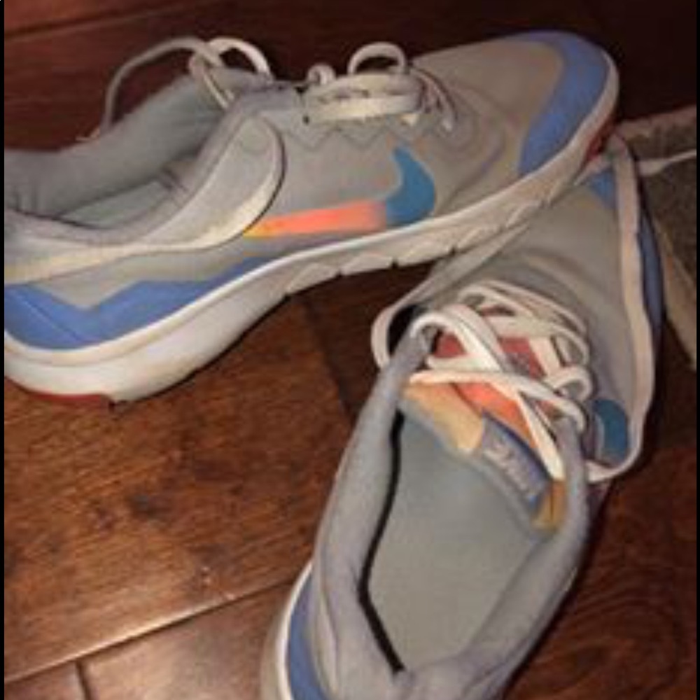 Nike shoes. Size 4Y